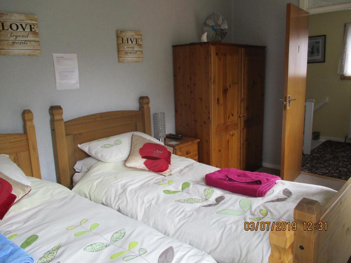 Danca Bed And Breakfast Kinlochmore Bagian luar foto